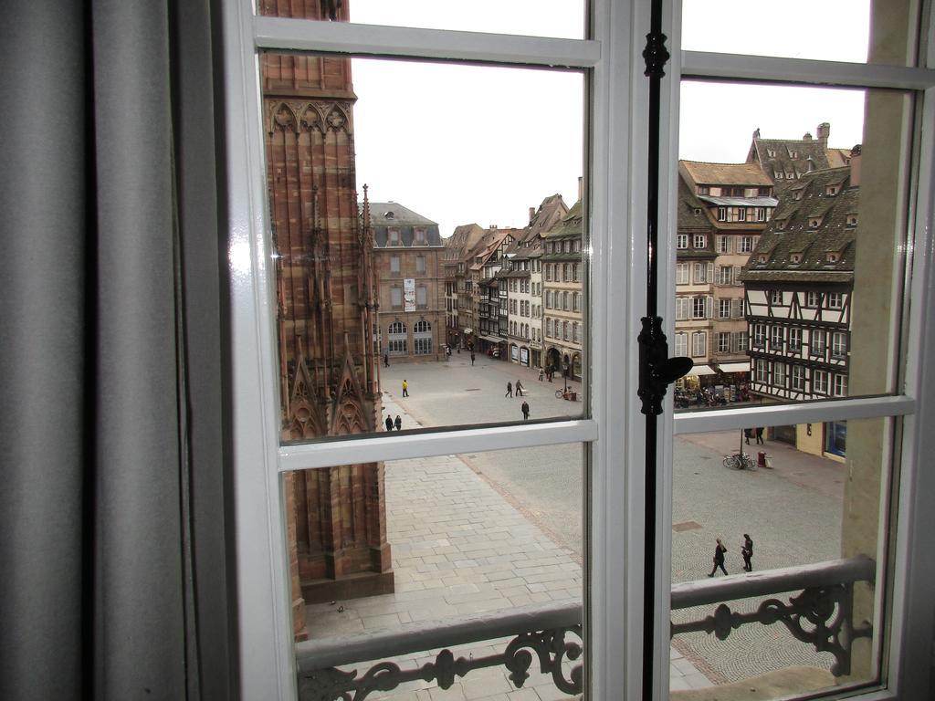 Les Appartements Place De La Cathedrale Strasbourg Exterior photo